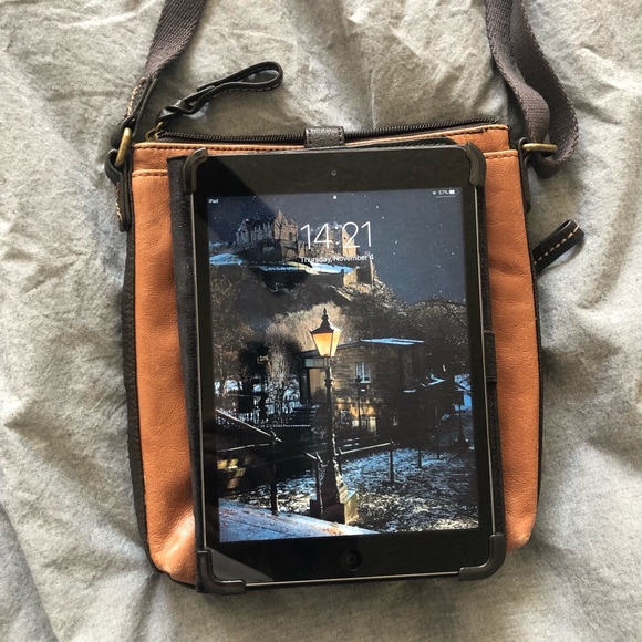 The Sak crossbody bag, leather, in warm browns and dark brown accents - Picture 6 of 9